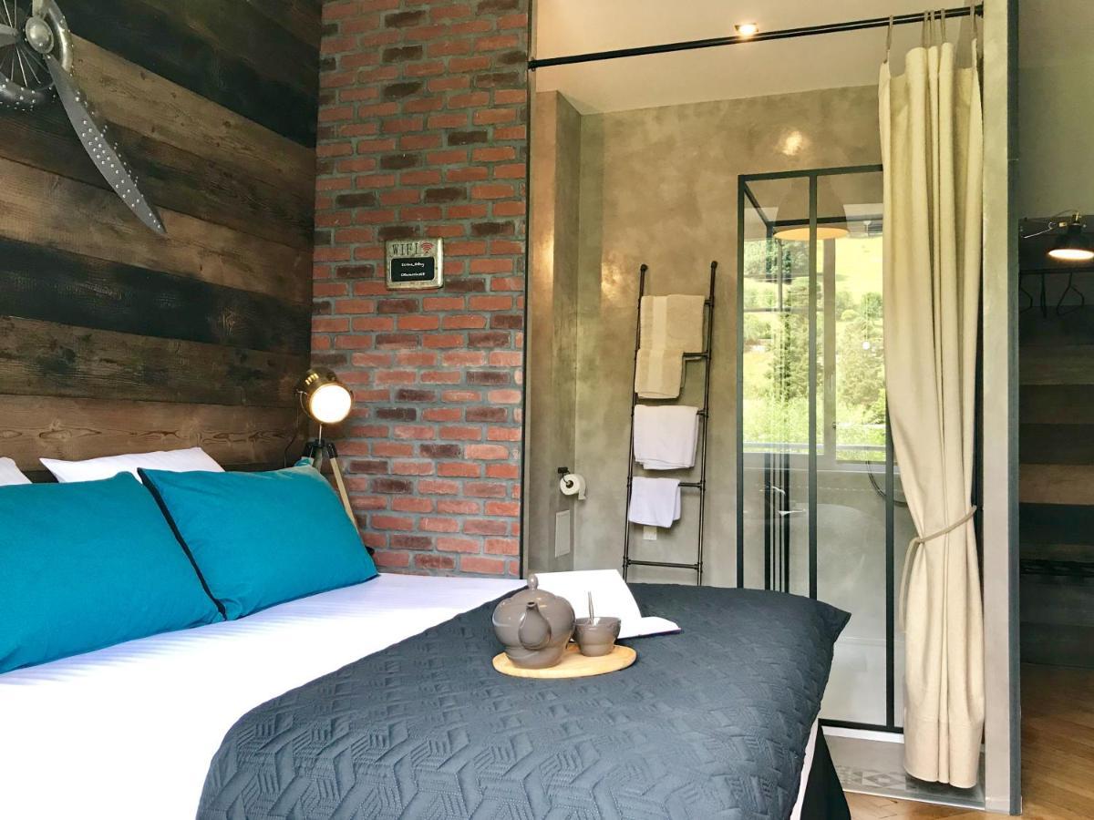 Chambres D'Hotes Les Ecrins Орбе Номер фото